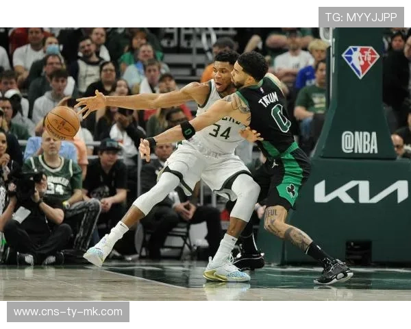 国王队第三节强势反击 单节逆袭雄鹿完成大逆转