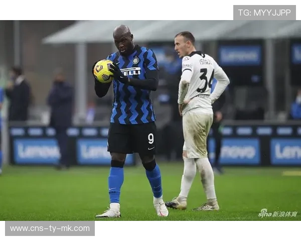 科莫一球小胜乌迪内斯，达库尼亚点射建功取两连胜